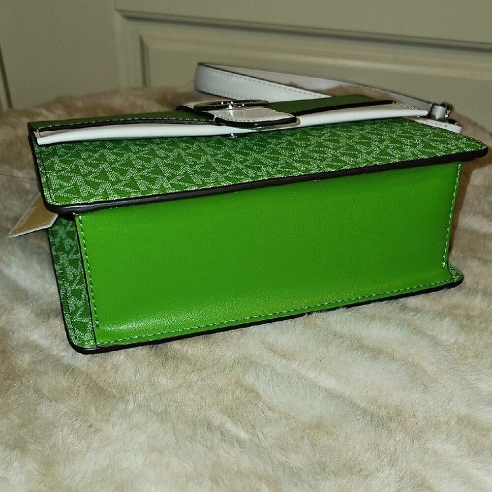 Michael Kors Green and White Crossbody Bag NWT - Picture 3 of 11